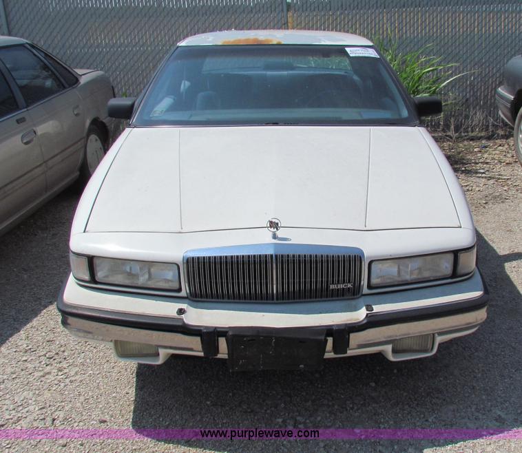 image for item H7401 1991 Buick Regal Custom