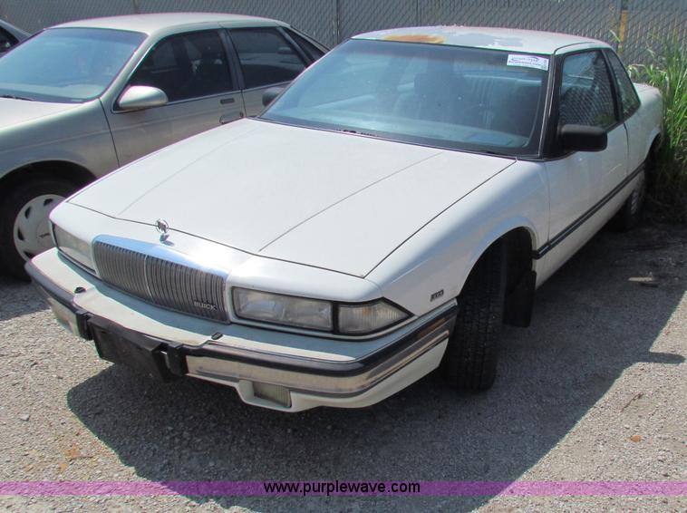 image for item H7401 1991 Buick Regal Custom