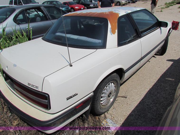 image for item H7401 1991 Buick Regal Custom