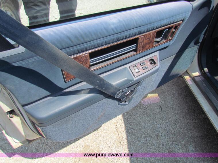 image for item H7401 1991 Buick Regal Custom