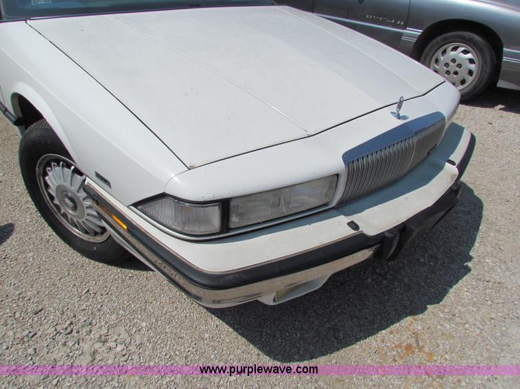image for item H7401 1991 Buick Regal Custom