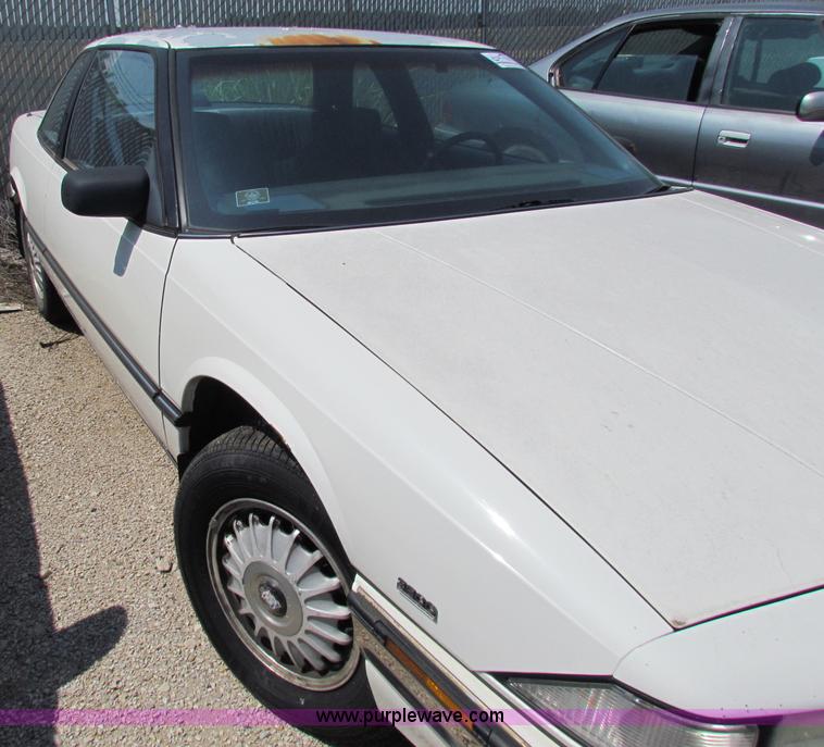 image for item H7401 1991 Buick Regal Custom