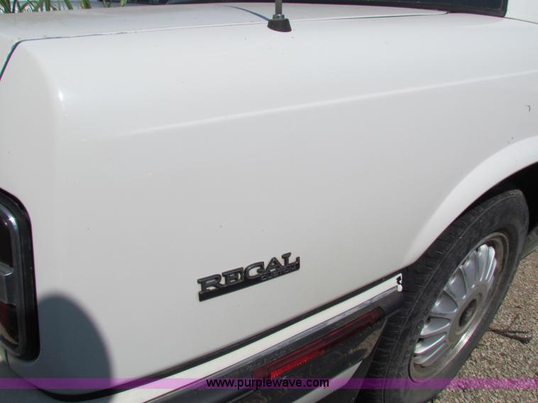 image for item H7401 1991 Buick Regal Custom