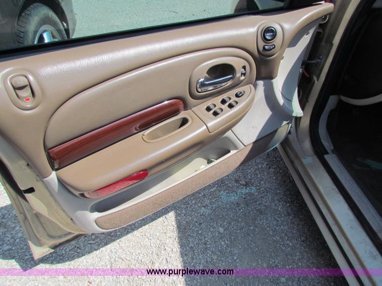 image for item H7402 1999 Chrysler LHS