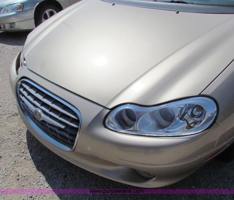 image for item H7402 1999 Chrysler LHS