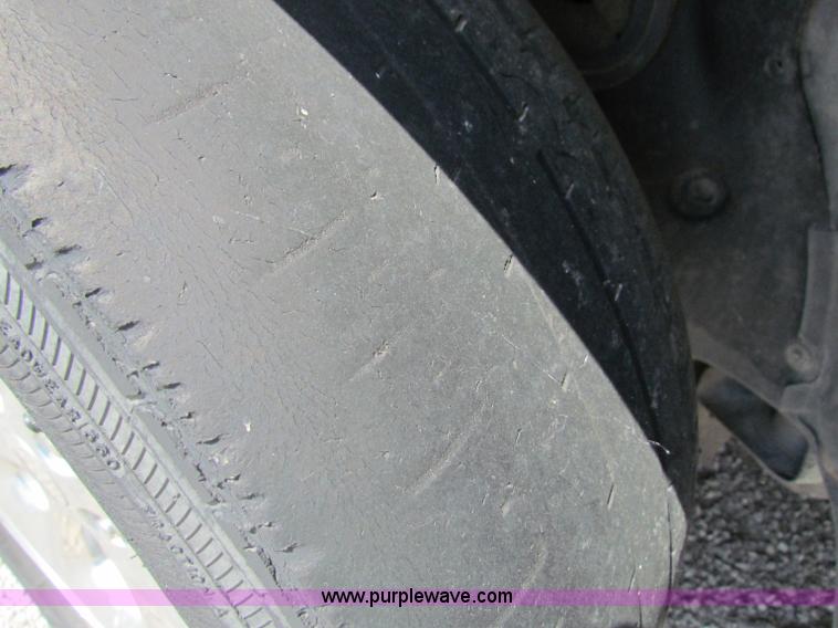 image for item H7402 1999 Chrysler LHS