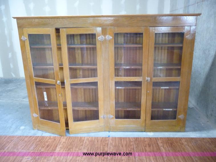image for item H9884 (3) cases