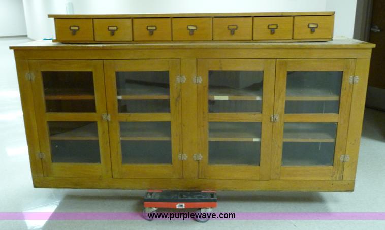 image for item H9885 Assorted items