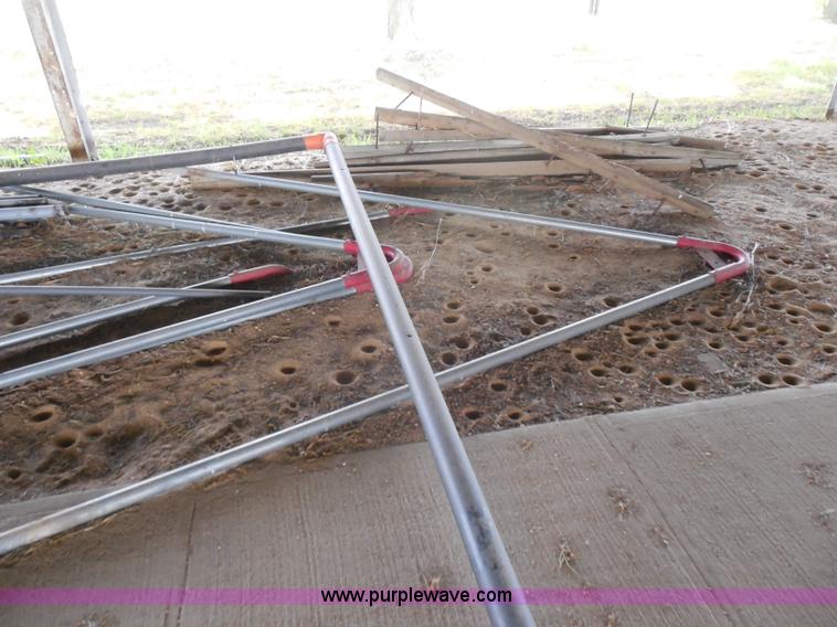 image for item H9947 Metal playground equipment