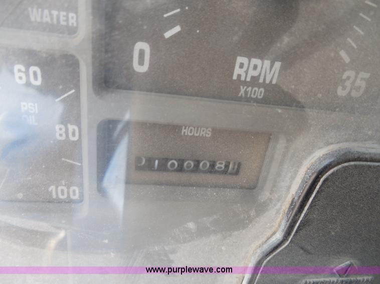 image for item H9948 1993 International 4900 dump truck