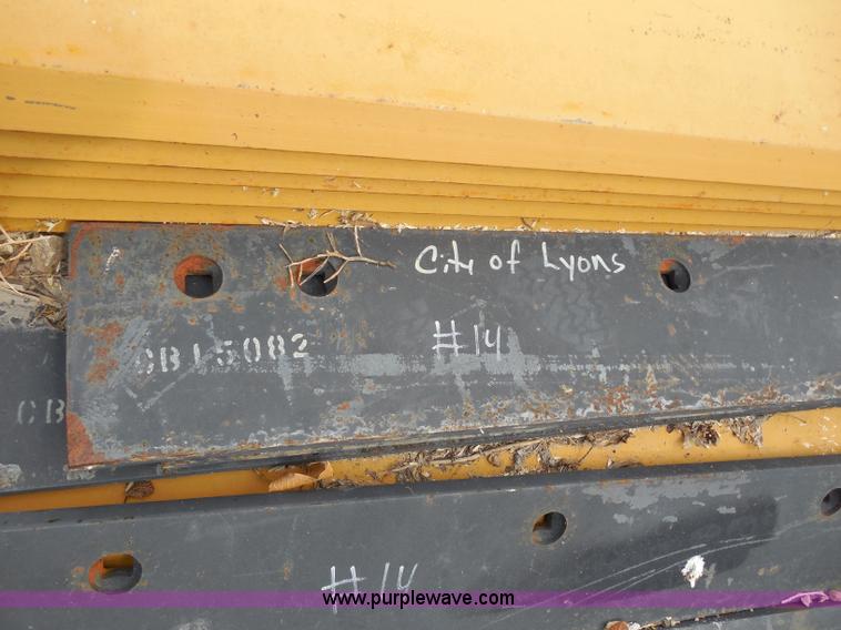 image for item H9948 1993 International 4900 dump truck