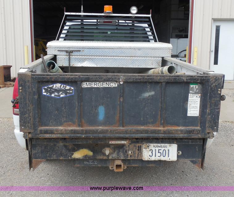 image for item H9949 1998 GMC Sierra 2500 pickup truck