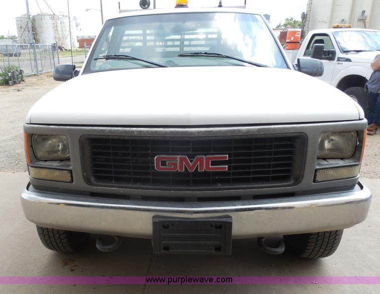 image for item H9949 1998 GMC Sierra 2500 pickup truck