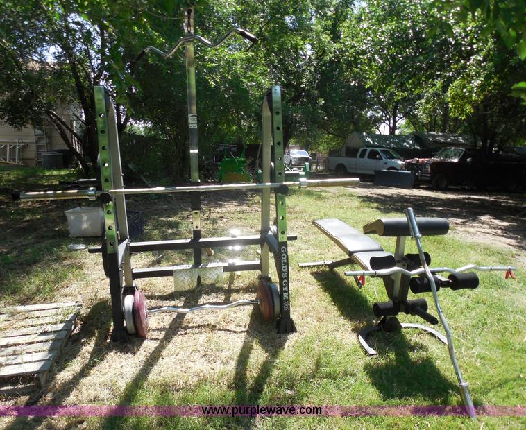 image for item H9957 Gold's Gym weight station with bench