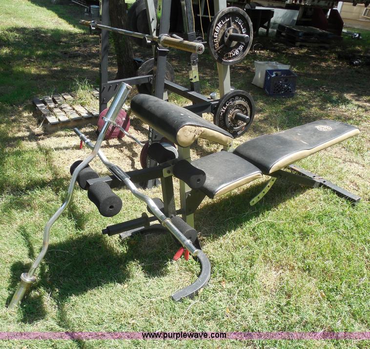 image for item H9957 Gold's Gym weight station with bench