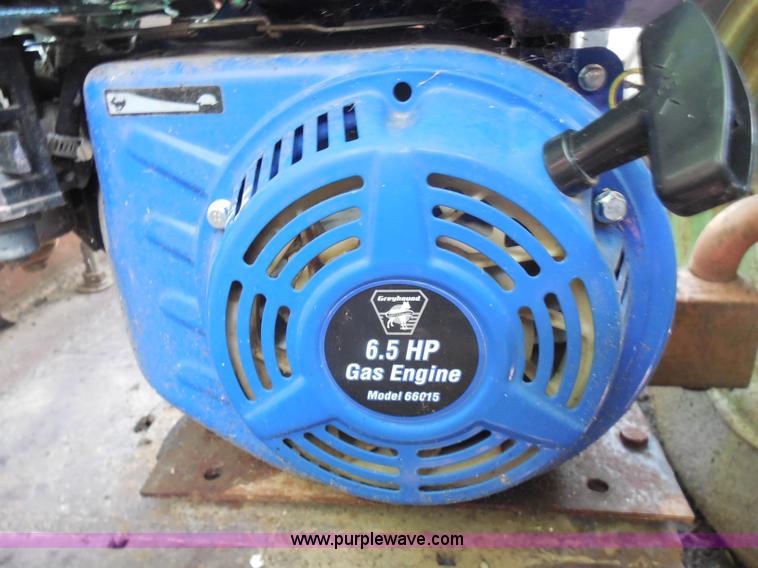 image for item H9958 Hydraulic powered log splitter