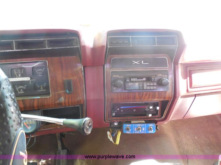 image for item H9959 1984 Ford F150 pickup truck