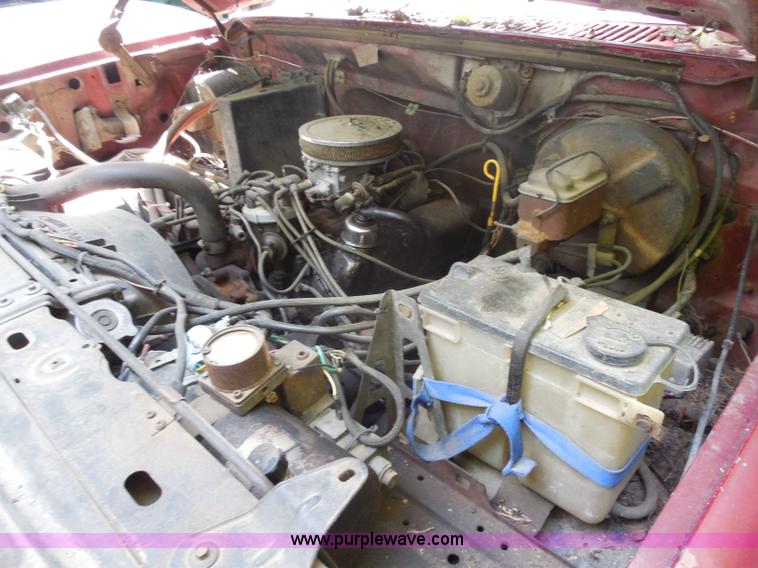 image for item H9959 1984 Ford F150 pickup truck