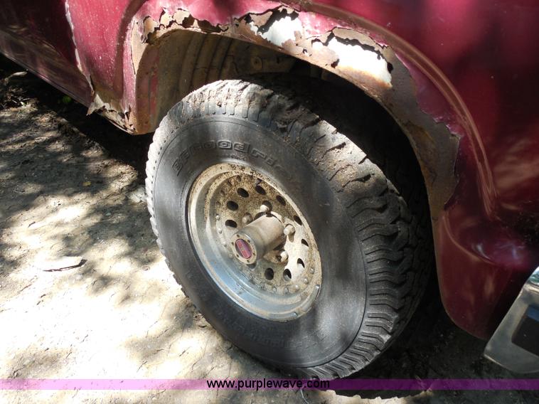 image for item H9959 1984 Ford F150 pickup truck