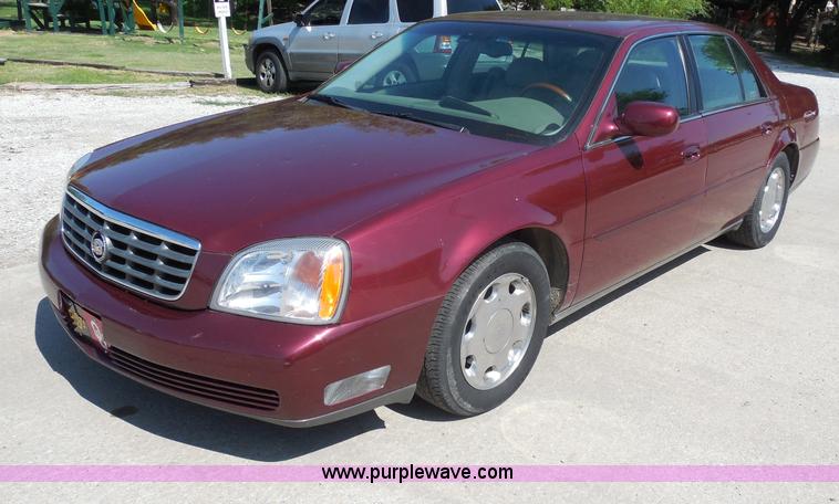 image for item H9960 2000 Cadillac DeVille DHS