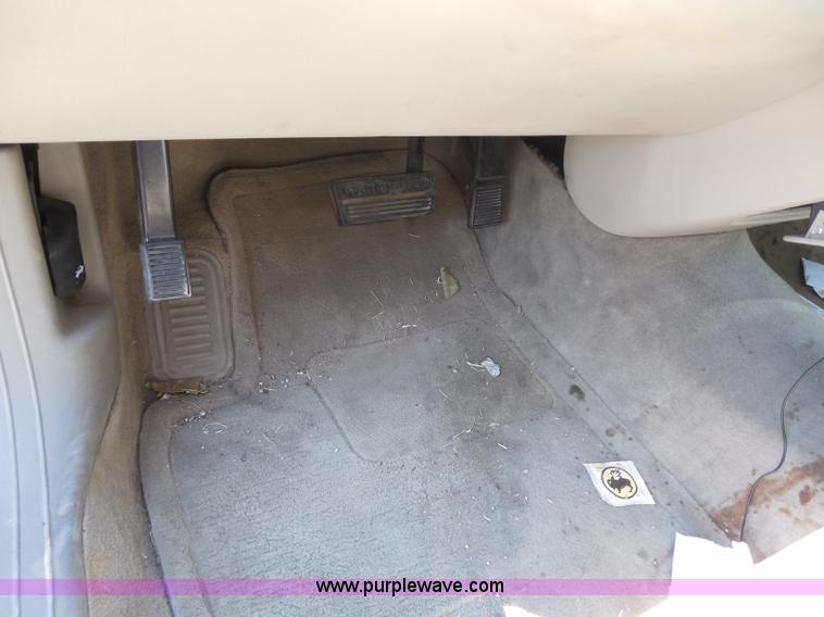 image for item H9960 2000 Cadillac DeVille DHS