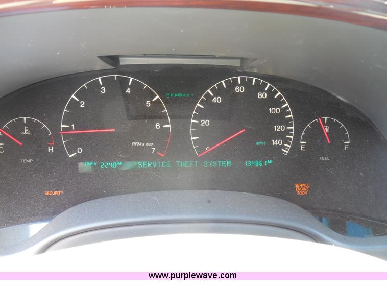 image for item H9960 2000 Cadillac DeVille DHS