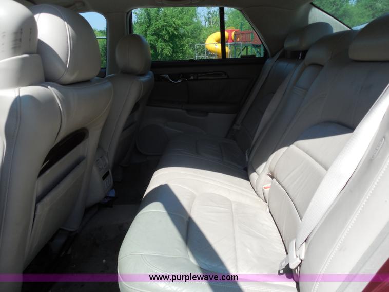 image for item H9960 2000 Cadillac DeVille DHS