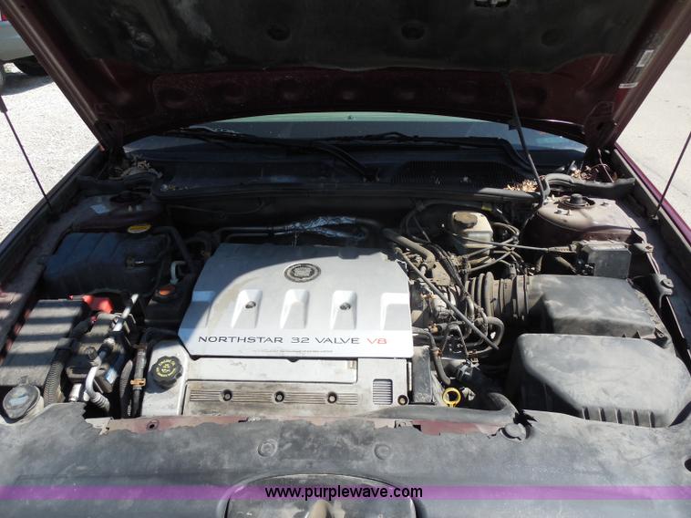 image for item H9960 2000 Cadillac DeVille DHS