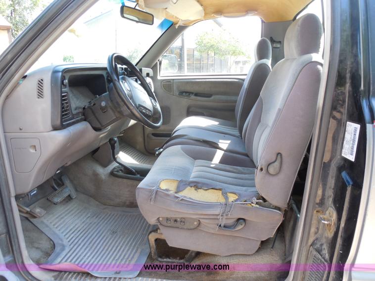 image for item H9961 1994 Dodge Ram 1500 pickup truck