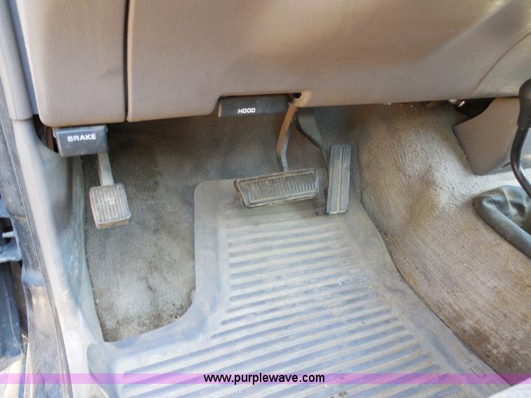 image for item H9961 1994 Dodge Ram 1500 pickup truck