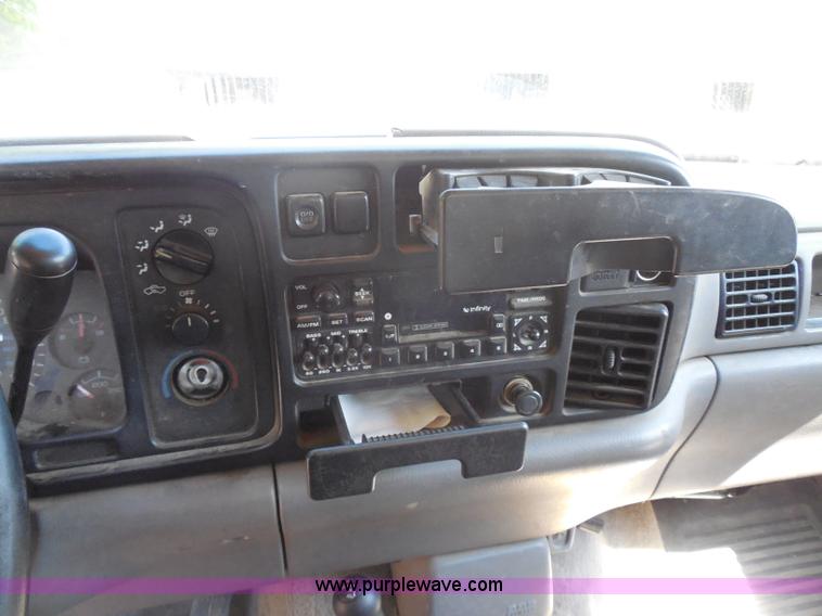 image for item H9961 1994 Dodge Ram 1500 pickup truck