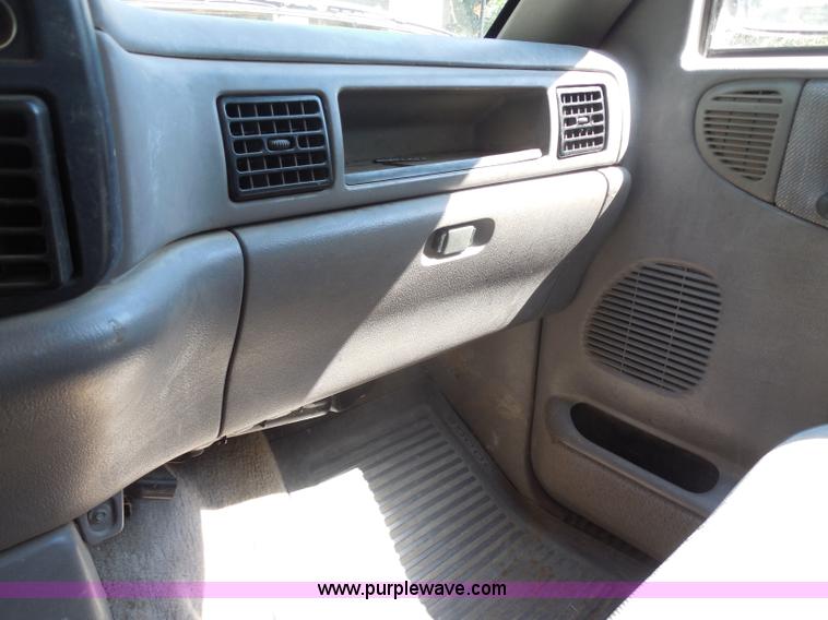 image for item H9961 1994 Dodge Ram 1500 pickup truck