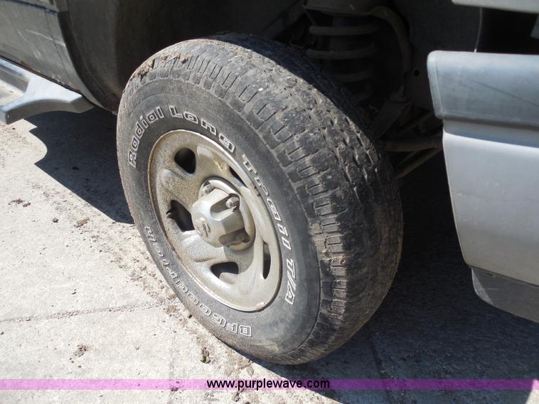 image for item H9961 1994 Dodge Ram 1500 pickup truck