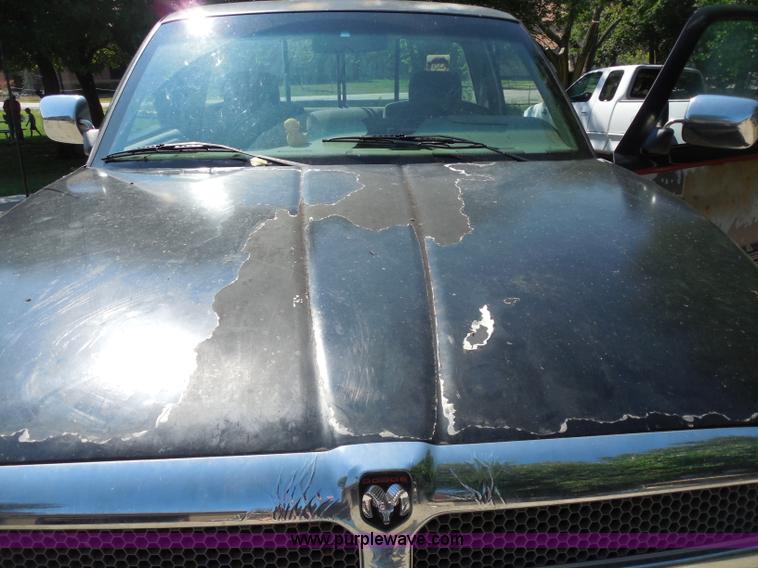 image for item H9961 1994 Dodge Ram 1500 pickup truck