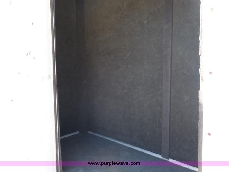 image for item H9962 2002 Ford Econoline E450 bus