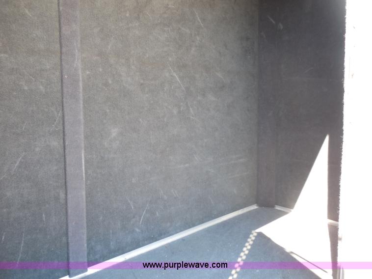 image for item H9962 2002 Ford Econoline E450 bus