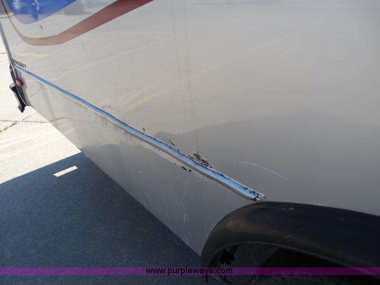 image for item H9962 2002 Ford Econoline E450 bus