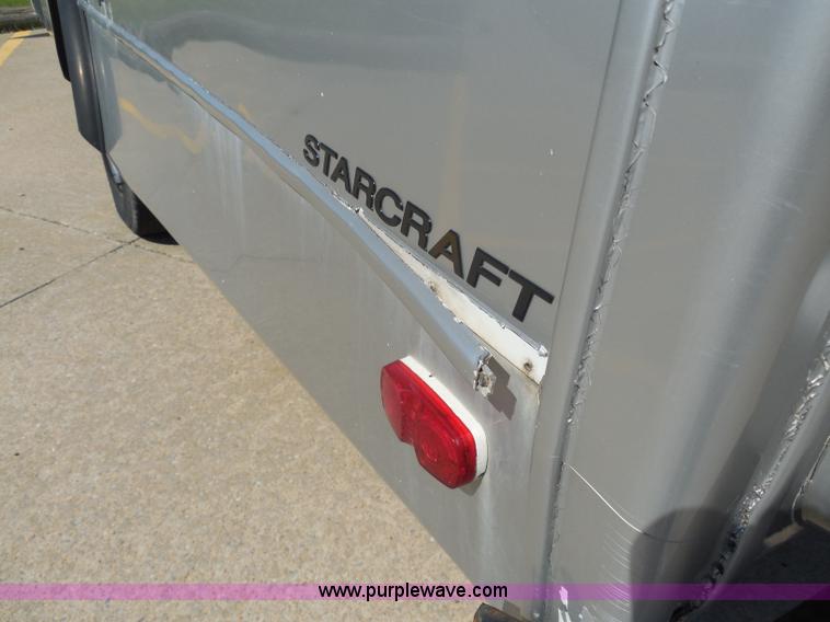 image for item H9962 2002 Ford Econoline E450 bus