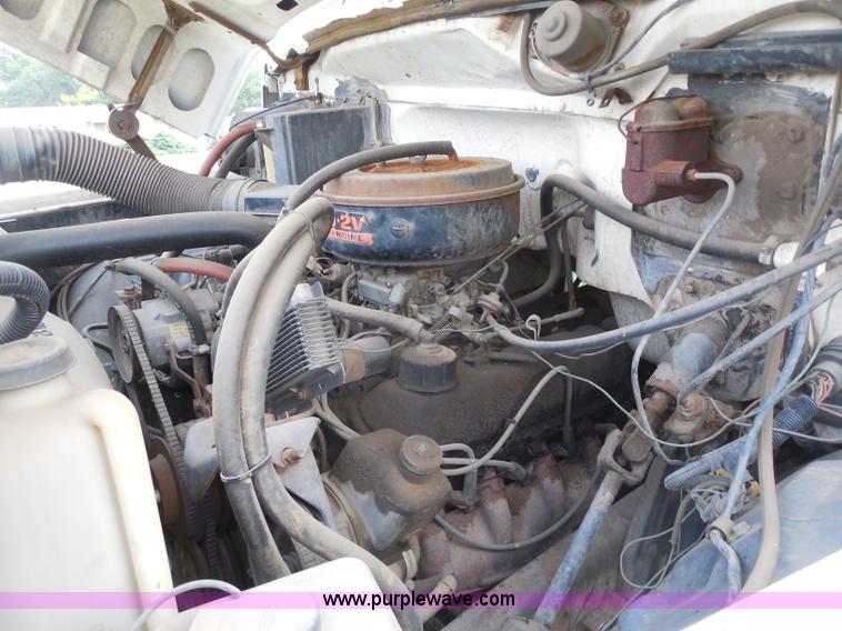 image for item H9984 1980 Ford vacuum truck