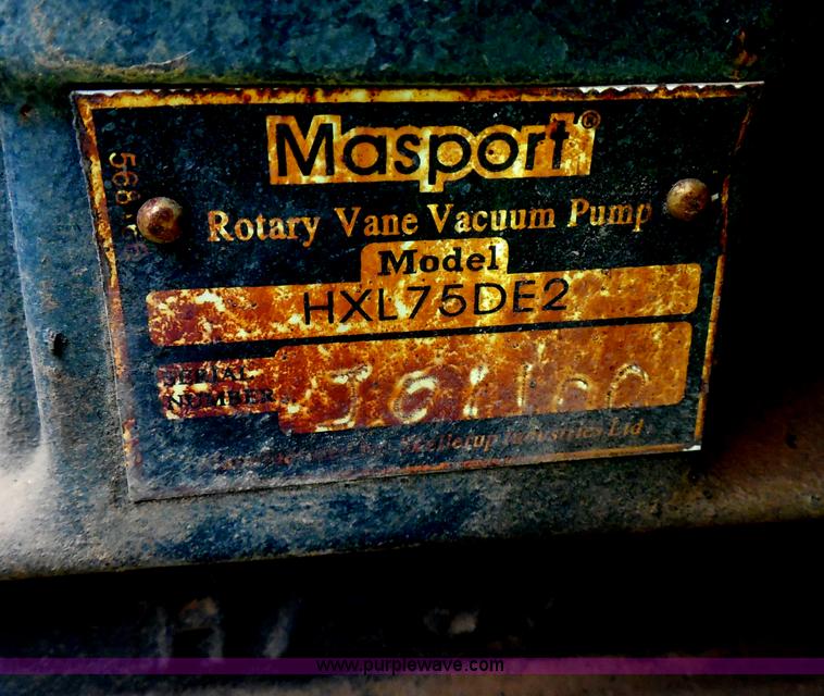 image for item H9984 1980 Ford vacuum truck