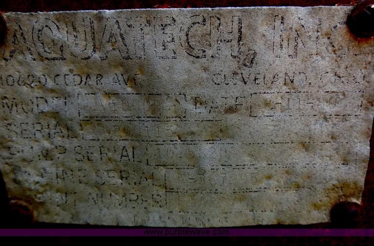 image for item H9984 1980 Ford vacuum truck