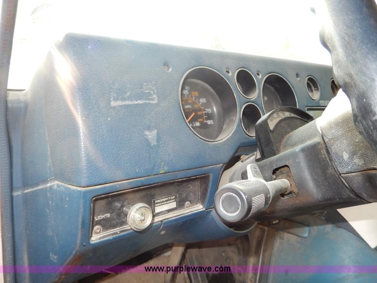 image for item I4468 1988 GMC Vandura G1500 van