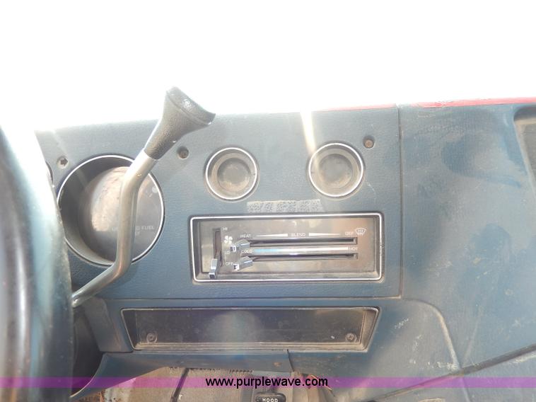 image for item I4468 1988 GMC Vandura G1500 van
