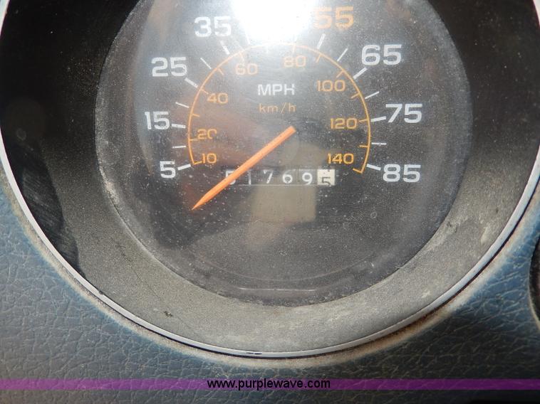 image for item I4468 1988 GMC Vandura G1500 van