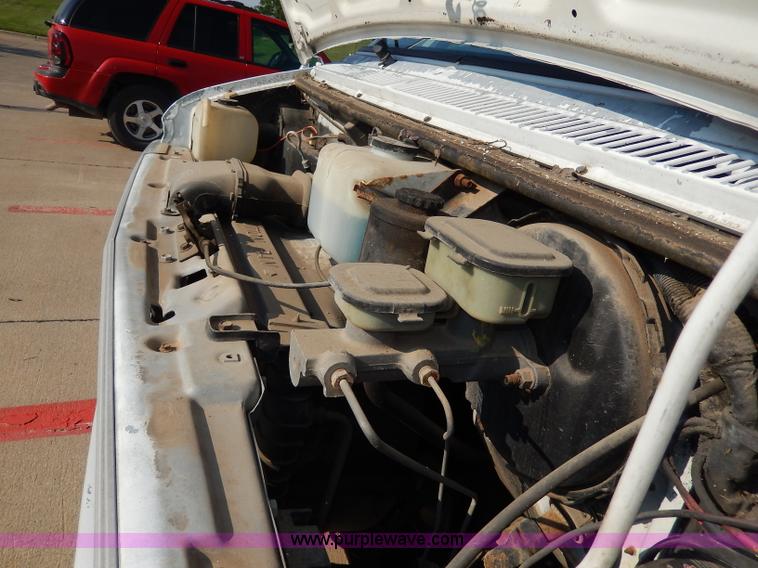 image for item I4468 1988 GMC Vandura G1500 van