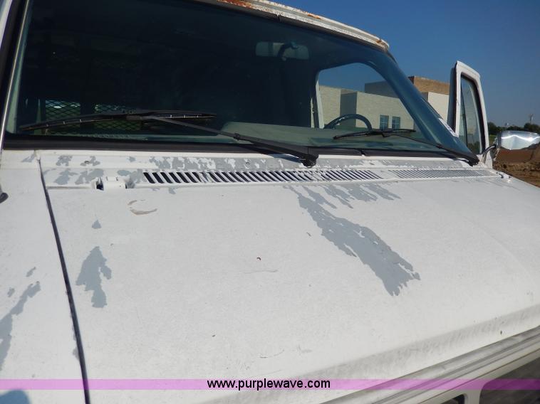 image for item I4468 1988 GMC Vandura G1500 van