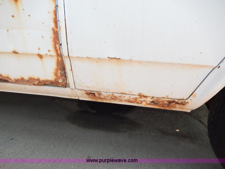 image for item I4468 1988 GMC Vandura G1500 van