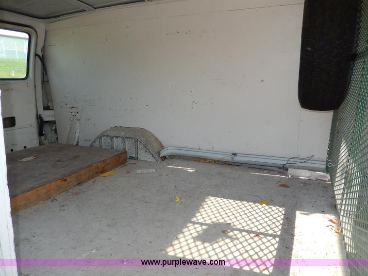 image for item I4468 1988 GMC Vandura G1500 van