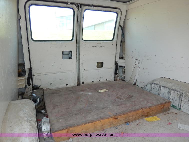 image for item I4468 1988 GMC Vandura G1500 van