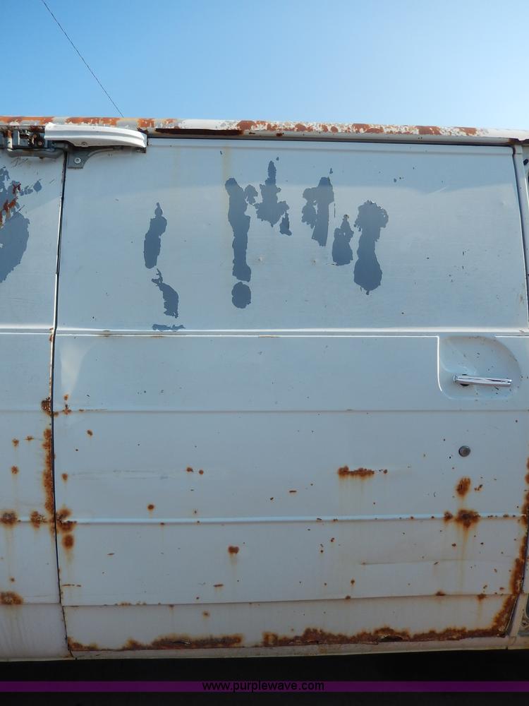 image for item I4468 1988 GMC Vandura G1500 van